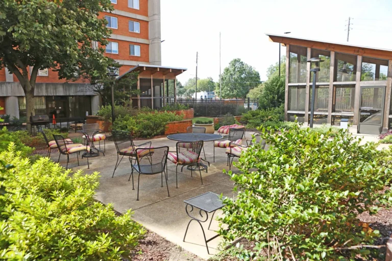 princeton towers 7 1710100850 2 768x512