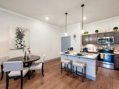 25 2902 s belt line rd  retreat senior living113 mls 400x300